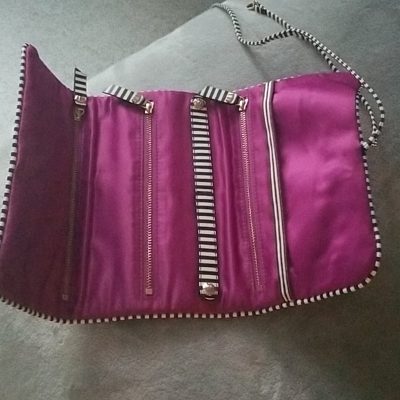 Great condition, jewelry case ,one deep and 3 smal - Picture 1 of 8